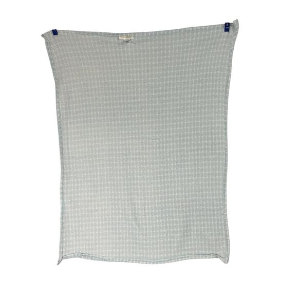 Tahari Blue White Print Baby Blanket Fleece - Picture 5 of 7